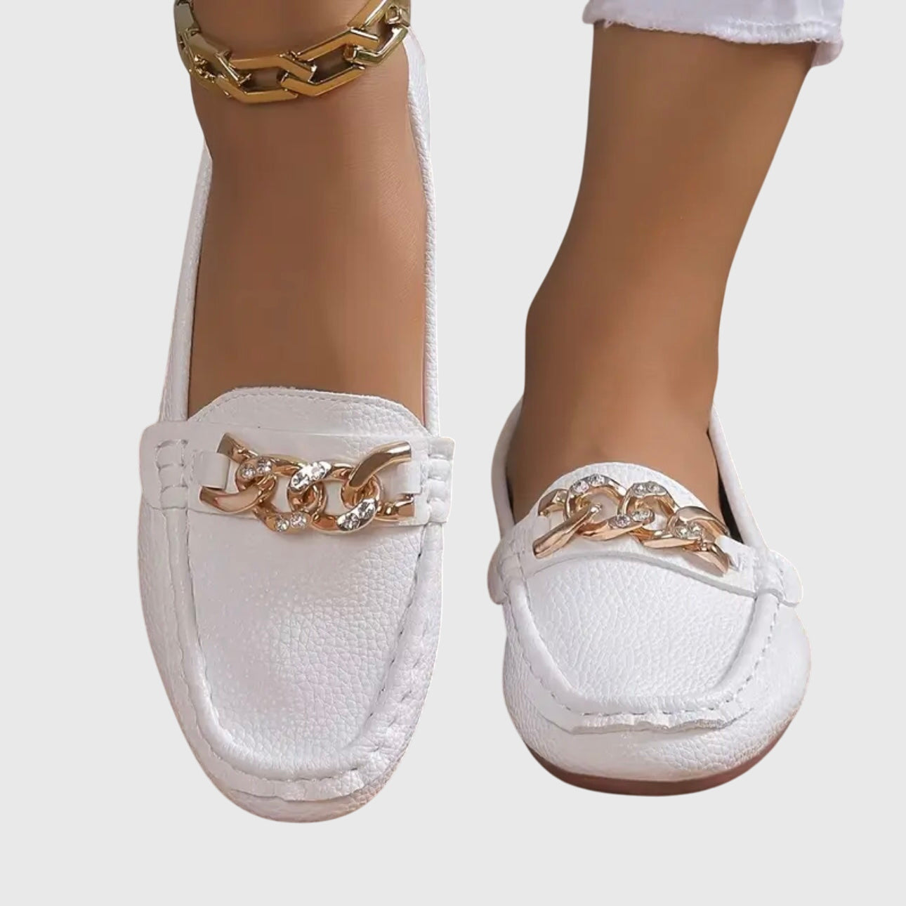 MADELEINE | LOAFERS IN MUTED COLOURS