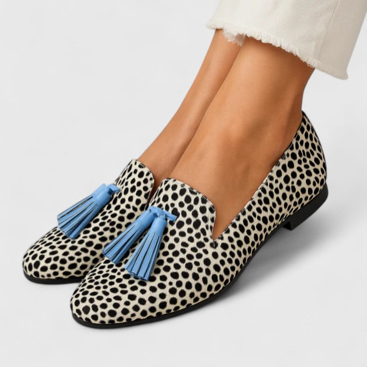 CHARLOTTE | BLACK AND WHITE LOAFERS
