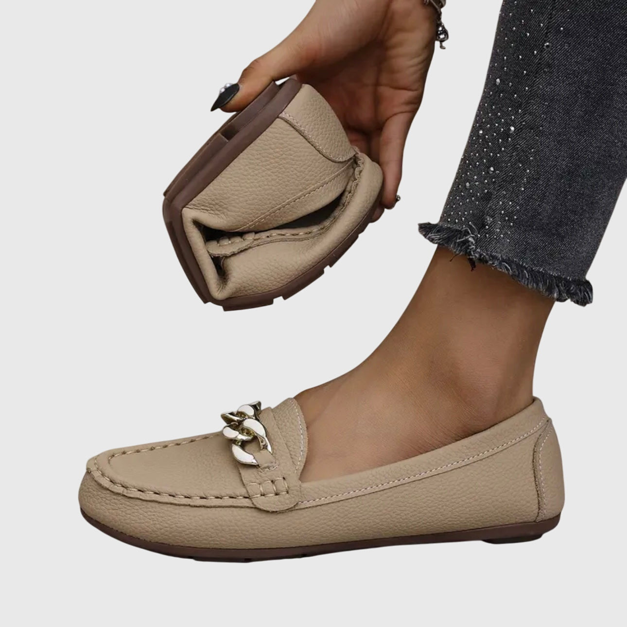 MADELEINE | LOAFERS IN MUTED COLOURS