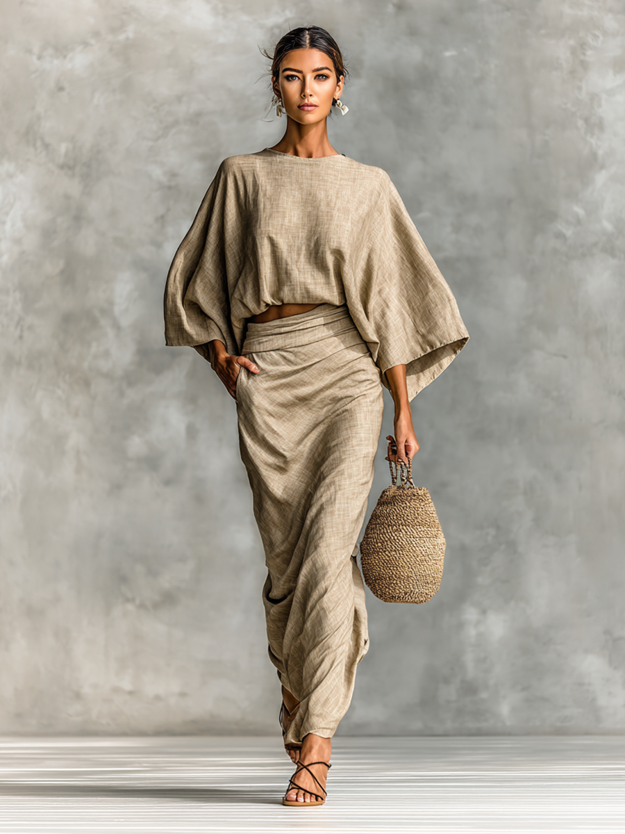 Two-piece set with long skirt with batwing sleeves