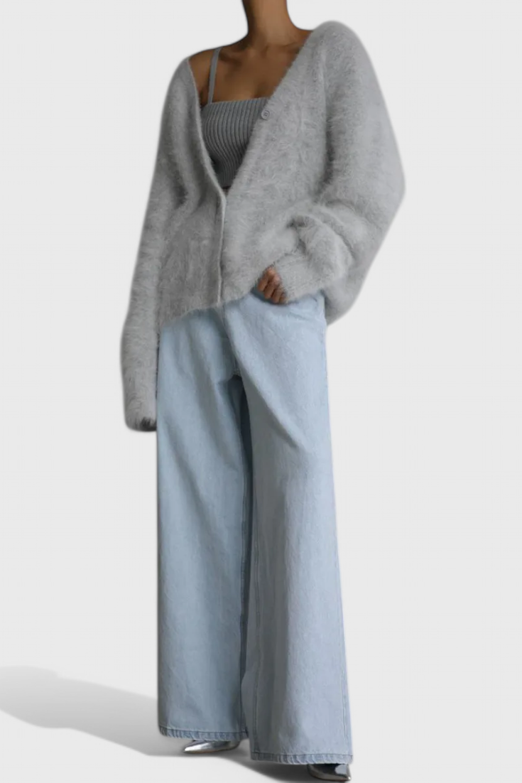 Timeless Cashmere Daniela Cardigan in Luxurious Softness