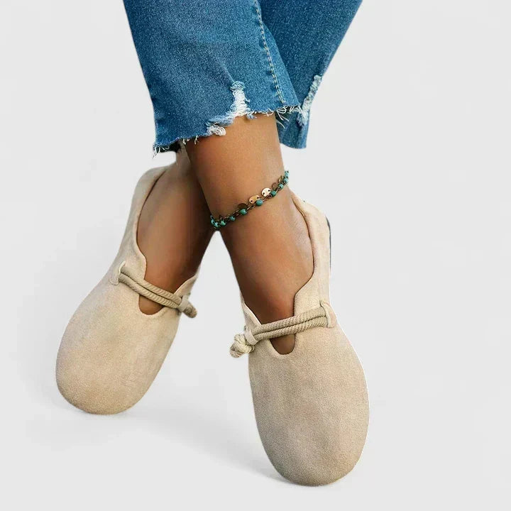 MARGOT | BEIGE AND BLACK LOAFERS