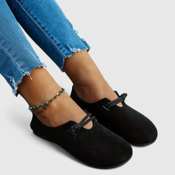 MARGOT | BEIGE AND BLACK LOAFERS
